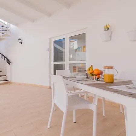 Pina Villa *