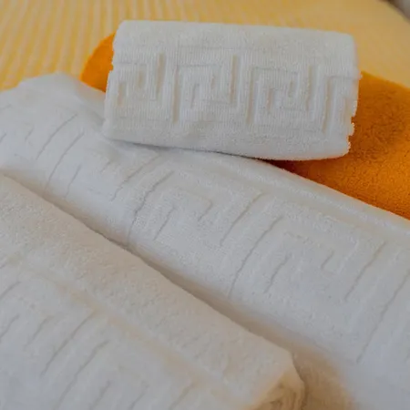 Pina Βίλα Κοραλέχο