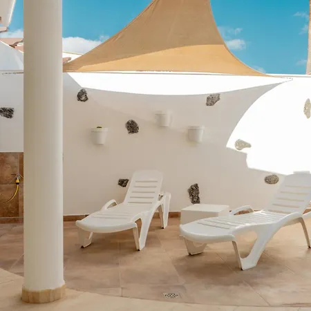 Pina Βίλα Κοραλέχο